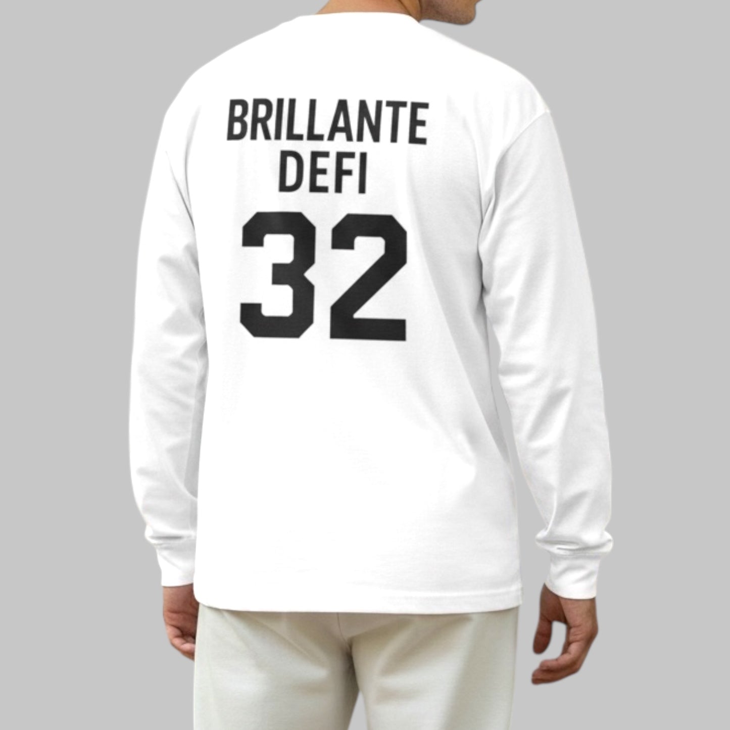 No.32 Logo Sleeve